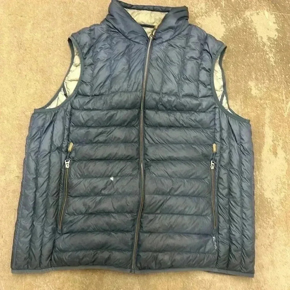 Tumi down puffer vest - Picture 1 of 11